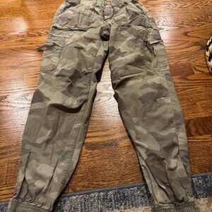 American Eagle Camo Cargo Jogger Pants Women’s Size 4 Regular